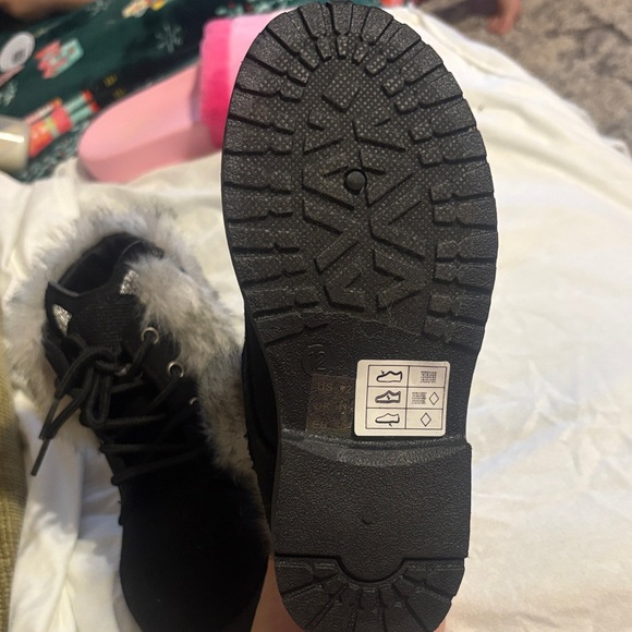 FabKids Black Cat Ears Boots with Gray Fur - Picture 3 of 6